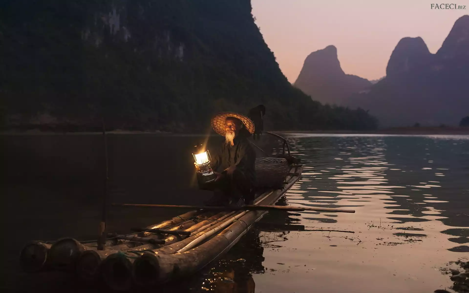Lampa, Łódka, Jezioro, Góry, Mężczyzna